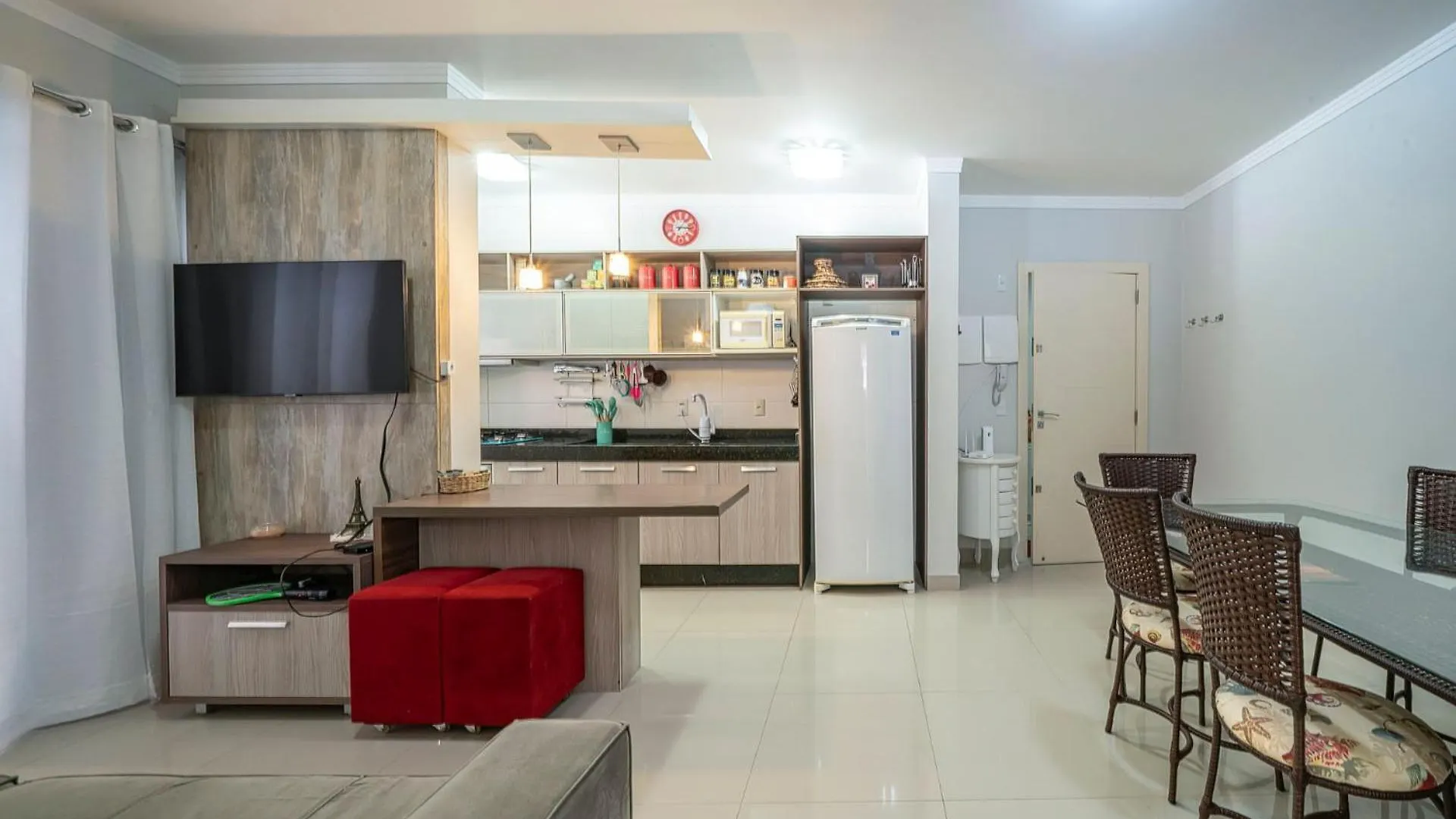 Apartamento Aconchegante 400M Da Praia Yv5962 Бомбиньяс
